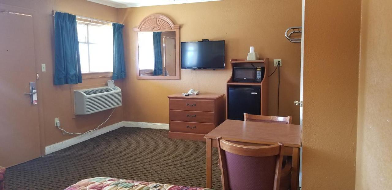 Budget Inn Magnolia Buitenkant foto